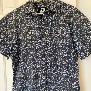 Dusidual young men’s casual shirt, great small floral print